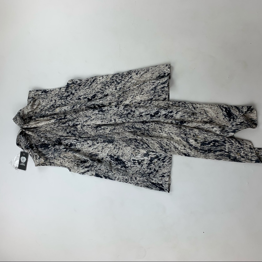Vince Camuto Sleeveless Bow Top - Picture 2 of 7